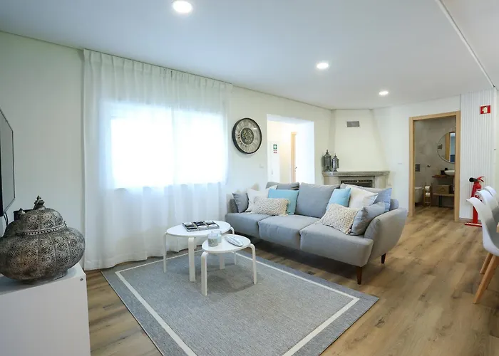 Nyaraló Quintinha Do Oliveira *